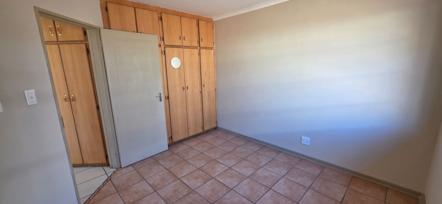 2 Bedroom Property for Sale in Heuwelsig Free State